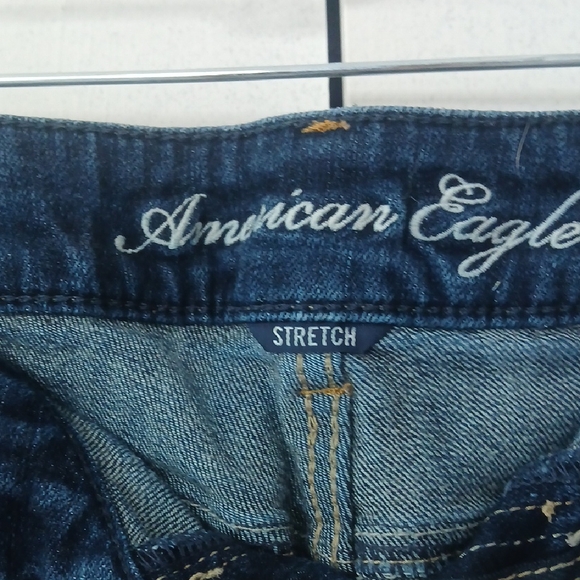 American Eagle Blue Jean Shorts Raw Hem - Picture 2 of 4